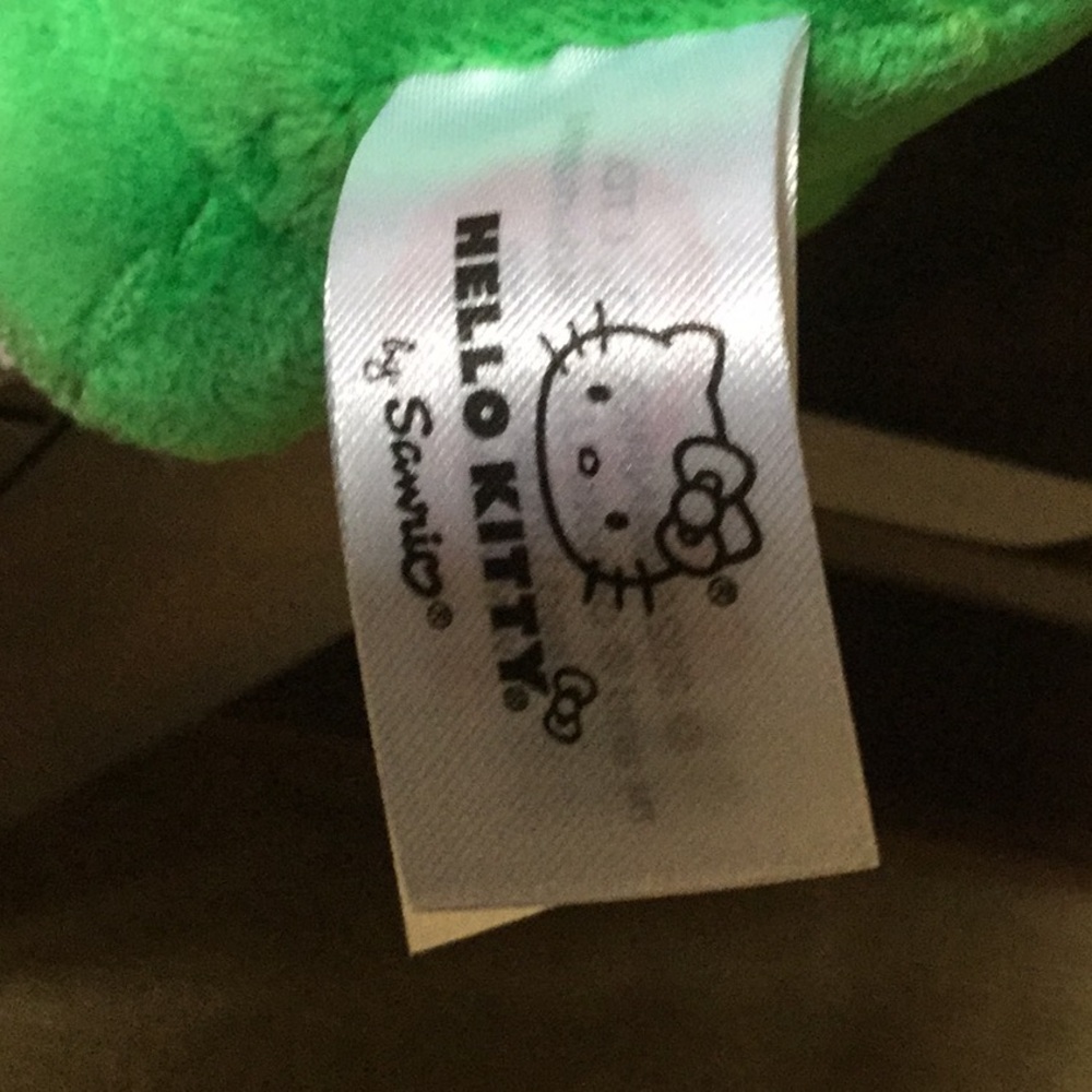Hello kitty stuffed animal toy travel companion - Picture 4 of 5